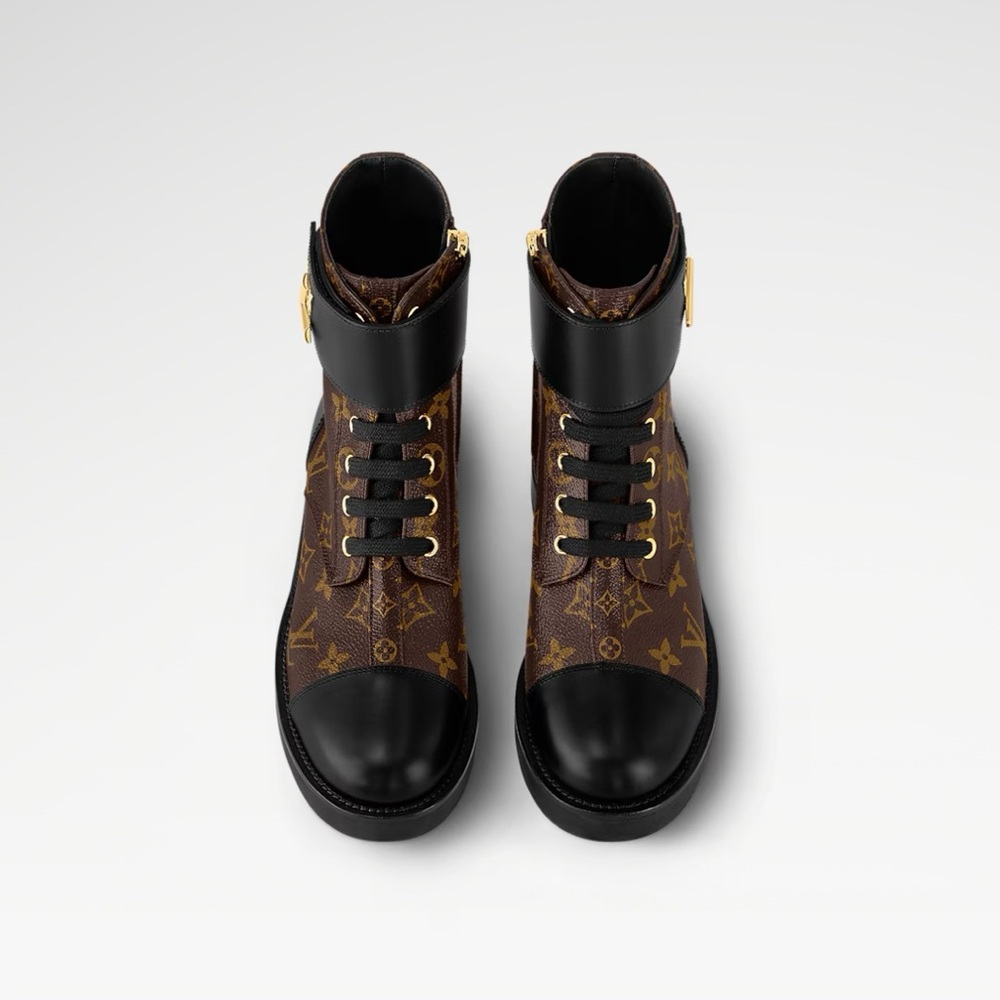 LOUIS VUITTON Brown Monogram Wonderland Ranger Combat Boots size 8.5 (NEW)